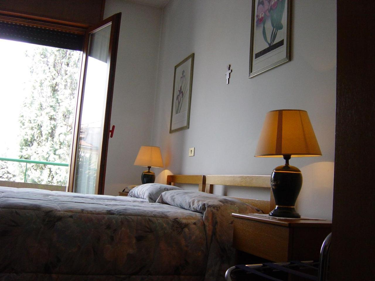 Hotel Rizzi Monticello Conte Otto Kültér fotó
